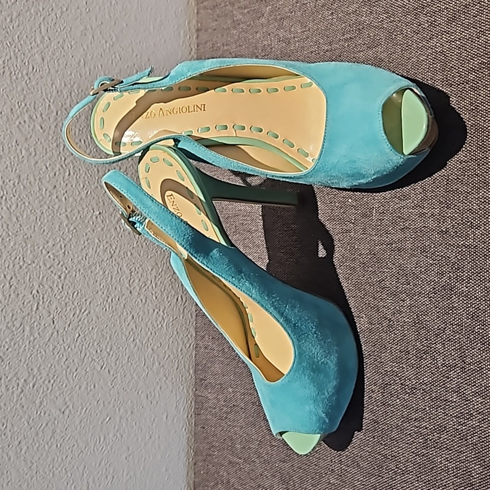 Enzo Angiolini Platform Heel Teal
